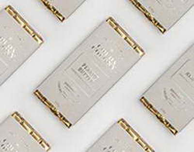 Новая архитектура улучшает управление микроволновыми резонаторами для квантовых компьютеров
